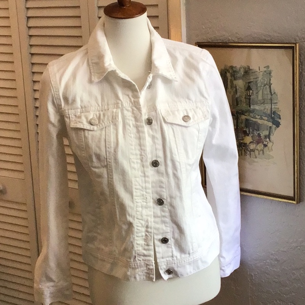 White Old Navy jeans jacket